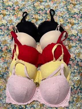 Set of 5 VS PINK Wink Balconette Bras